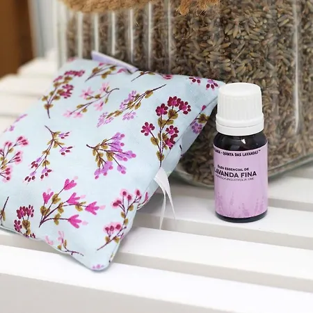 別荘 Welcoming House In Medros With Terrace